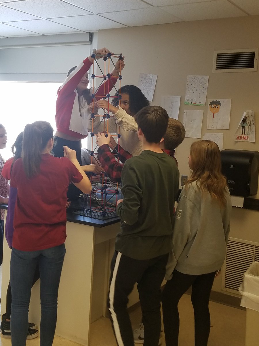 HannahWitzig's tweet photo. Today we had a guest speaker who helped the kids learn to build earthquake-safe structures! Super fun for both students and me. https://t.co/EflThuy3Qp
