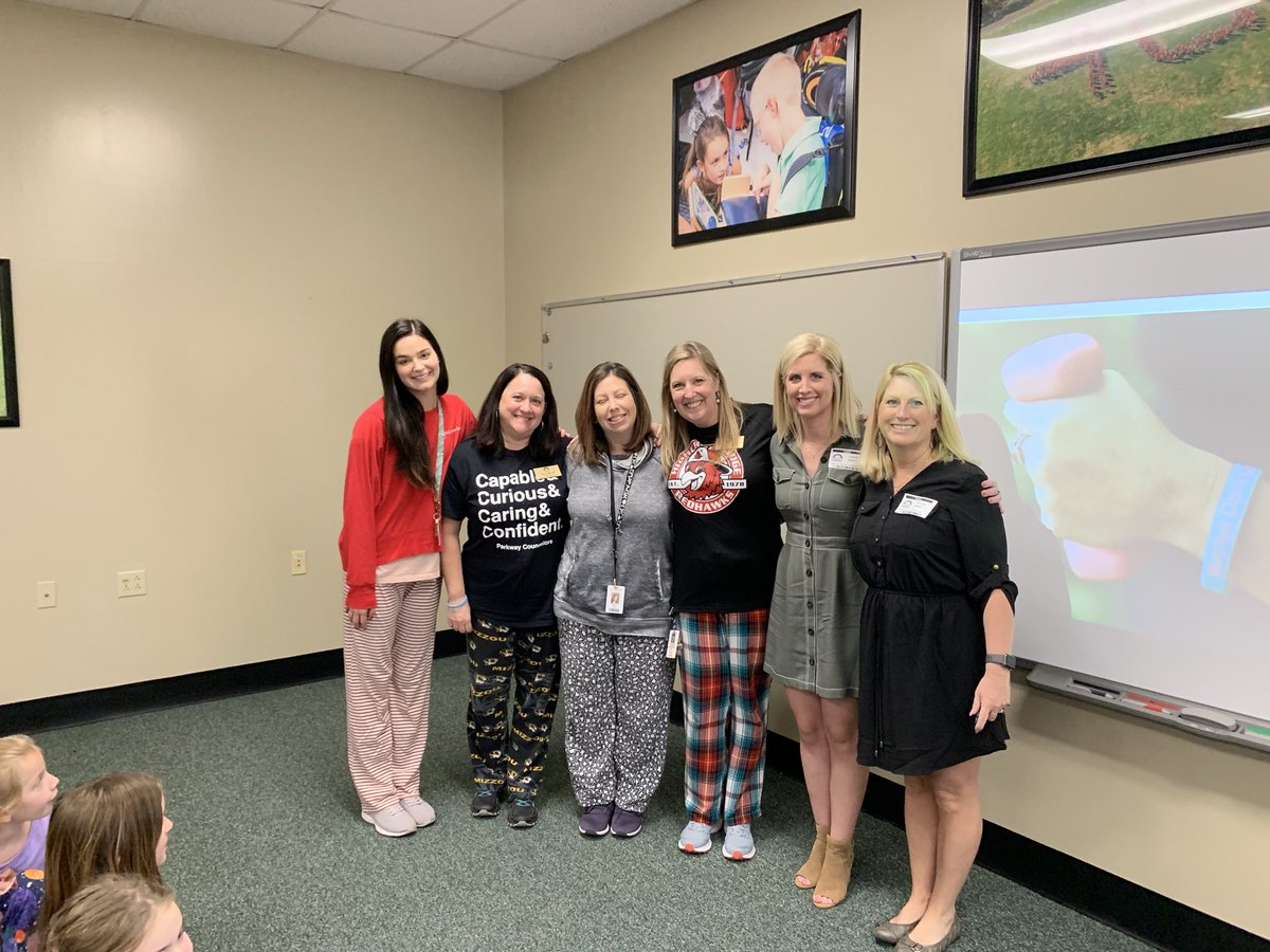 CDBeeler's tweet photo. @murphysdontquit &amp; @KaryBachert did amazing presentations for our 3rd &amp; 4th grades @HighcroftRidge Abilities Awareness Week. Kindness is free! https://t.co/bAGMDFHwlI