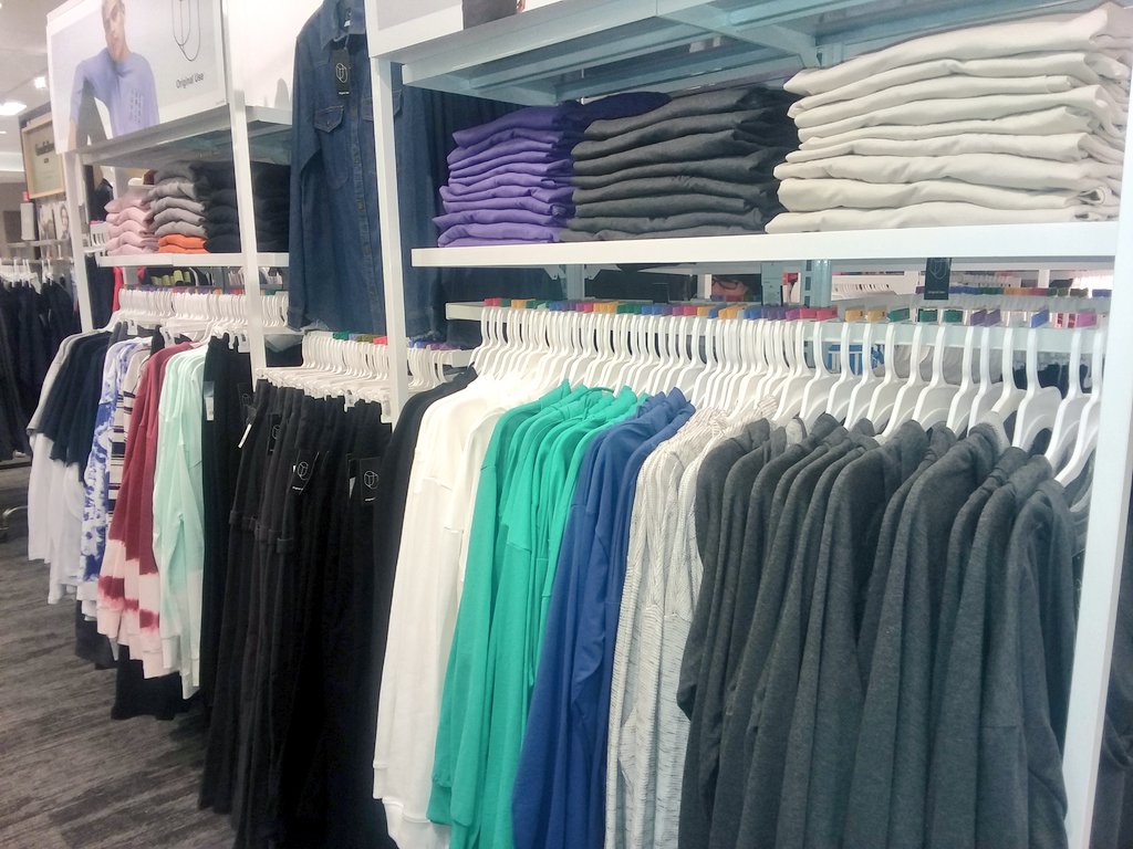 LouisVal_Visual's tweet photo. โจVACATION MODE ACTIVATEDโจ #OriginalUse remerch today... Showcasing our newest styles and patterns. I know what I'M going to be buying ๐ #mensfashion #vacation #vacationmode #target #targetstyle #vml #vmllife #vmlstyle https://t.co/fbffaShVAV
