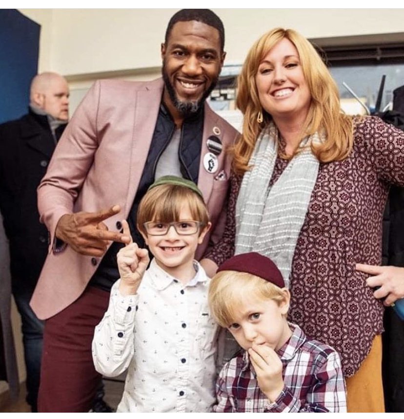 AmberAdlerNYC's tweet photo. Congrats to @JumaaneWilliams , the new Public Advocate for New York City . The #Kids & I enjoyed speaking with him on his #campaigntrail about the rise in hate crimes across #nyc , particularly targeting #Jews #unitedWeStand #readyForProgress #jewishlife #hatecrimes https://t.co/QInf6EFO1r