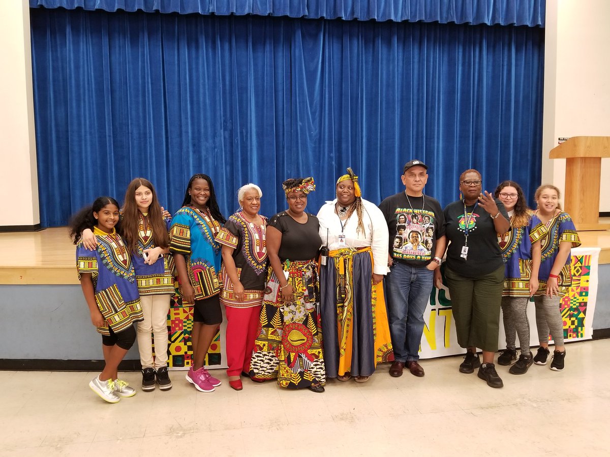 gee_jory's tweet photo. Thank you to Ms. Chew and Ms. Strawder for a Wonderful Black History Month Celebration @sdmpanthers. We had some delicious food followed by some amazing performances.
#BlackHistoryMonth2019 
#PanthersLife #PantherPride https://t.co/Pjl33F02n4