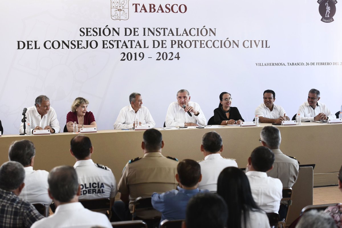 AhoraTabasco's tweet photo. El gobernador @adan_augusto, aseguró que con el trabajo coordinado de las tres instancias de gobierno, #Tabasco está preparado para afrontar la temporada de estiaje.

▶️ https://t.co/vtlLNmQ1t4 | #Villahermosa https://t.co/8ZppiX7eZ9