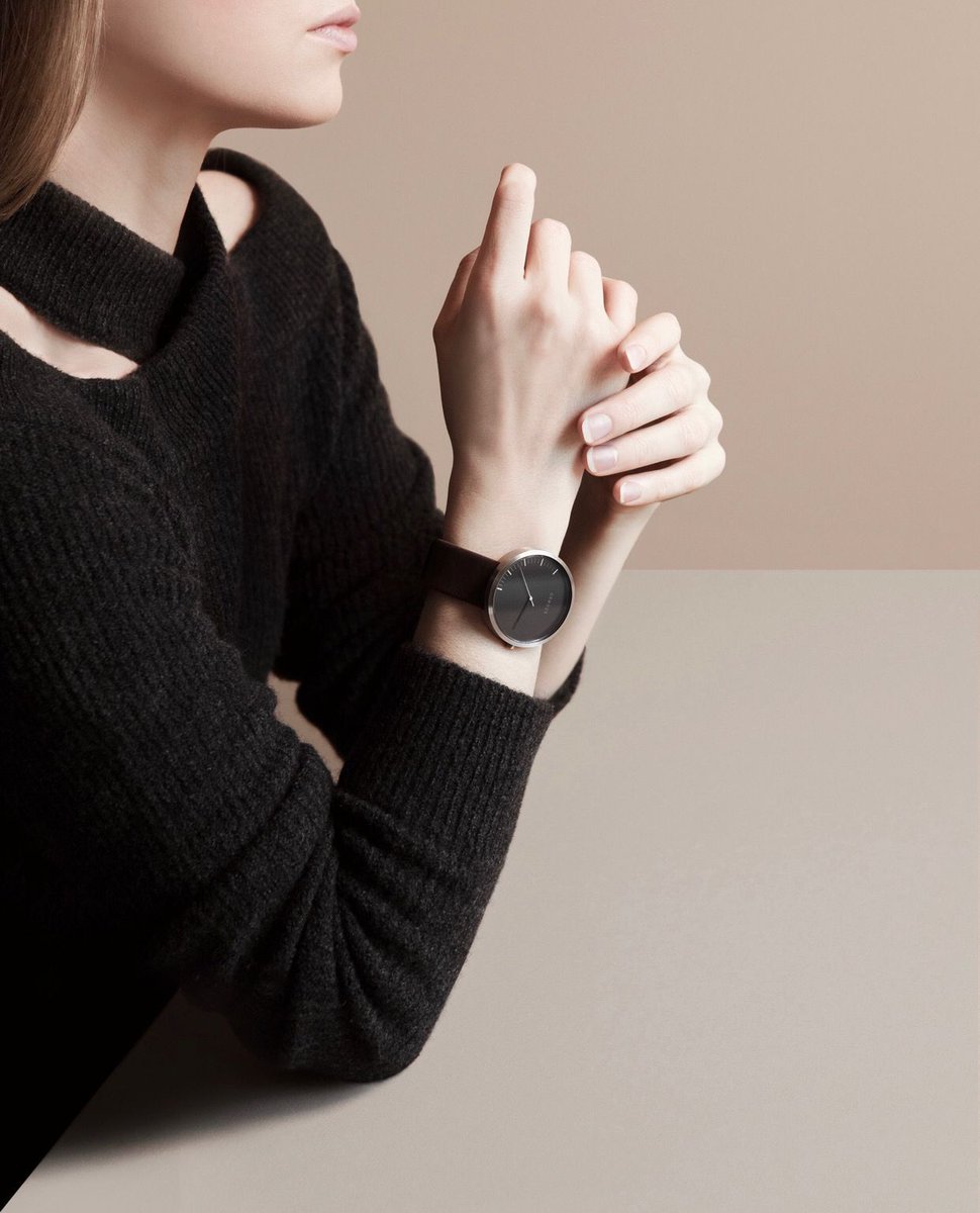 ormous.watches tweet media