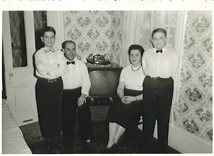 RMPiet's tweet photo. #Francziszek & #Stefania (#Lis) #Pietrzkiewicz w #Sons #Ryszard & #Zbigniew at 111 #Pearl #Street #Brantford & 802 #Talbot St. #London #Ontario #Canada #Grandson #BryanPiet @ 381 #BeneteauDrive #RiverCanard #Amherstburg #LaSalle #Windsor w #Cousins #JudyLis #JoeLis #StanLis #UK https://t.co/Sw3mZoGFX5