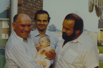 RMPiet's tweet photo. #Francziszek & #Stefania (#Lis) #Pietrzkiewicz w #Sons #Ryszard & #Zbigniew at 111 #Pearl #Street #Brantford & 802 #Talbot St. #London #Ontario #Canada #Grandson #BryanPiet @ 381 #BeneteauDrive #RiverCanard #Amherstburg #LaSalle #Windsor w #Cousins #JudyLis #JoeLis #StanLis #UK https://t.co/Sw3mZoGFX5