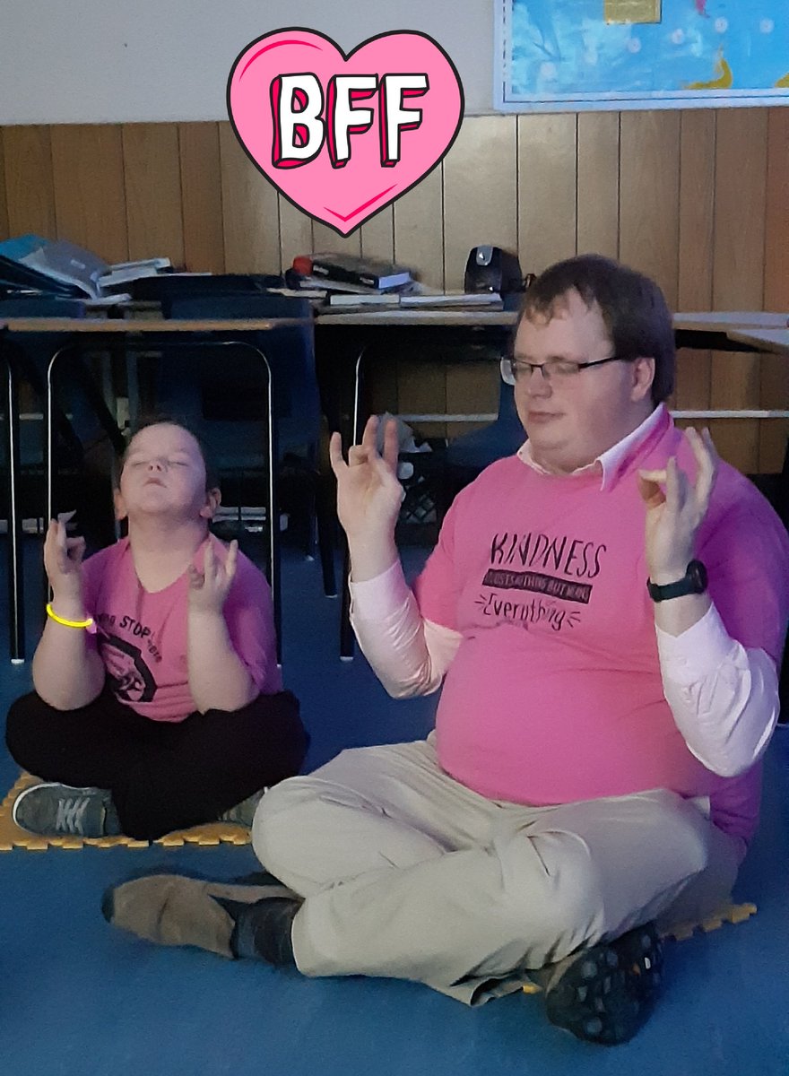 mskcbishop's tweet photo. They are kindred spirits! #PinkShirtDay #meditation #KindnessMatters #fabsub @NLESDCA @HampdenHuskies @terryrandell https://t.co/F2gCBlFHG0