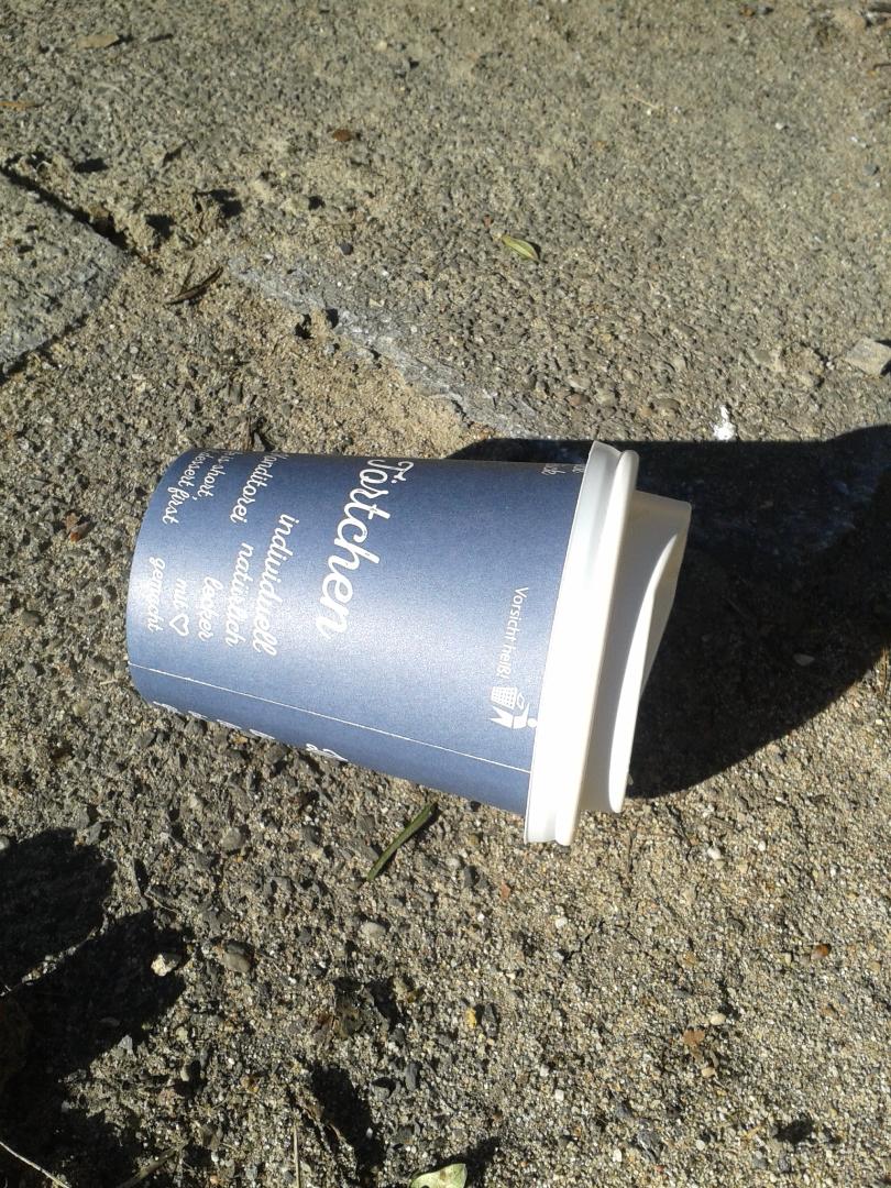 EtwasImBusch's tweet photo. #CoffeeToGo ist leider oft #LitterToGo und #PlasticToStay. Stoppt die Müll-Blindheit! Mit @Litterati. @RefillDE @recup2go @WWF_Deutschland #PlasticProblem #RefuseSingleUse #BringYourOwnCup #Refill-It #ZeroWasteStyle #ExposingTrash #Litterati #SpotItMapItBinItTagIt https://t.co/8LxE2LtXpt