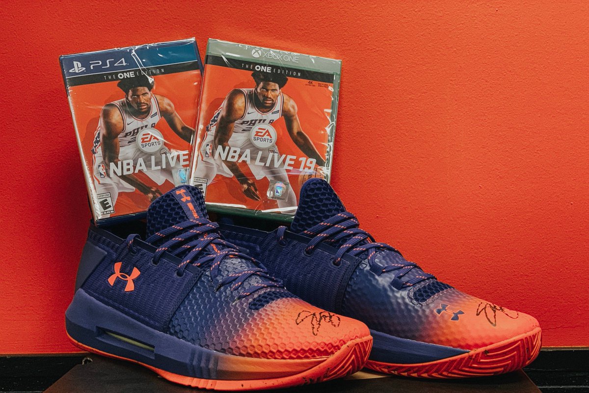 Suns's tweet photo. Want some Suns swag?

RT for your chance to win an autographed pair of Josh Jackson's shoes and a copy of #NBALIVE19! https://t.co/5iSWHArlaq