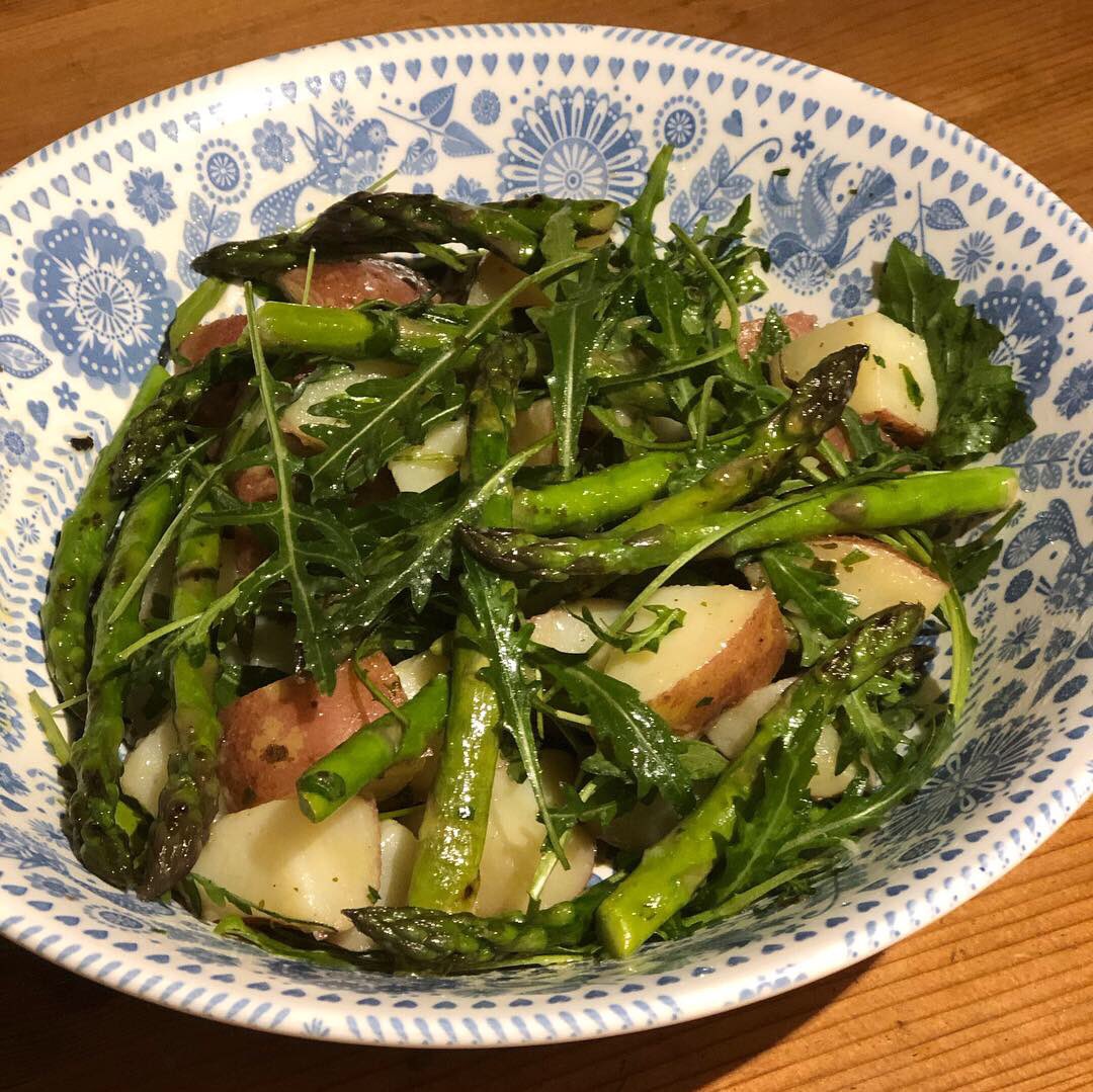 So a simple one ... Pan fried #Salmon with sauce vierge &amp; a warm #potato, charred #asparagus &amp; wilted #rocket salad. Oh &amp;, of course, crispy salmon skin

Is it summer?

#wilmslow #styal #masterchef #masterchefuk #alderlyedge #foodie #crispysalmonskin #wiltedrocket #saucevierge