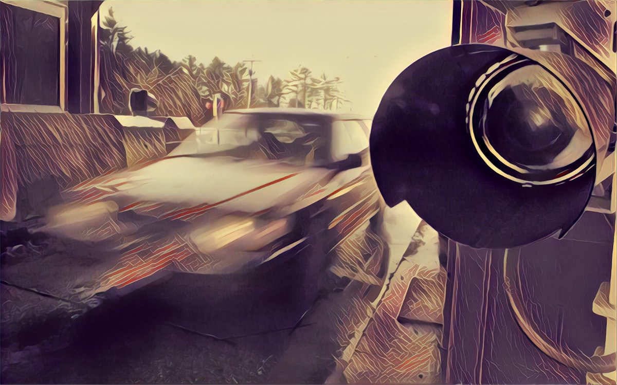 Privacy advocate sues after getting pulled over at gunpoint based on license plate reader error on a rent-a-car o.jnu.io/2XizxAw <a href="/colinlecher/">Colin Lecher</a> in <a href="/verge/">The Verge</a>. The WTF: The car was once stolen, but "the system wasn’t updated after the stolen car was recovered"