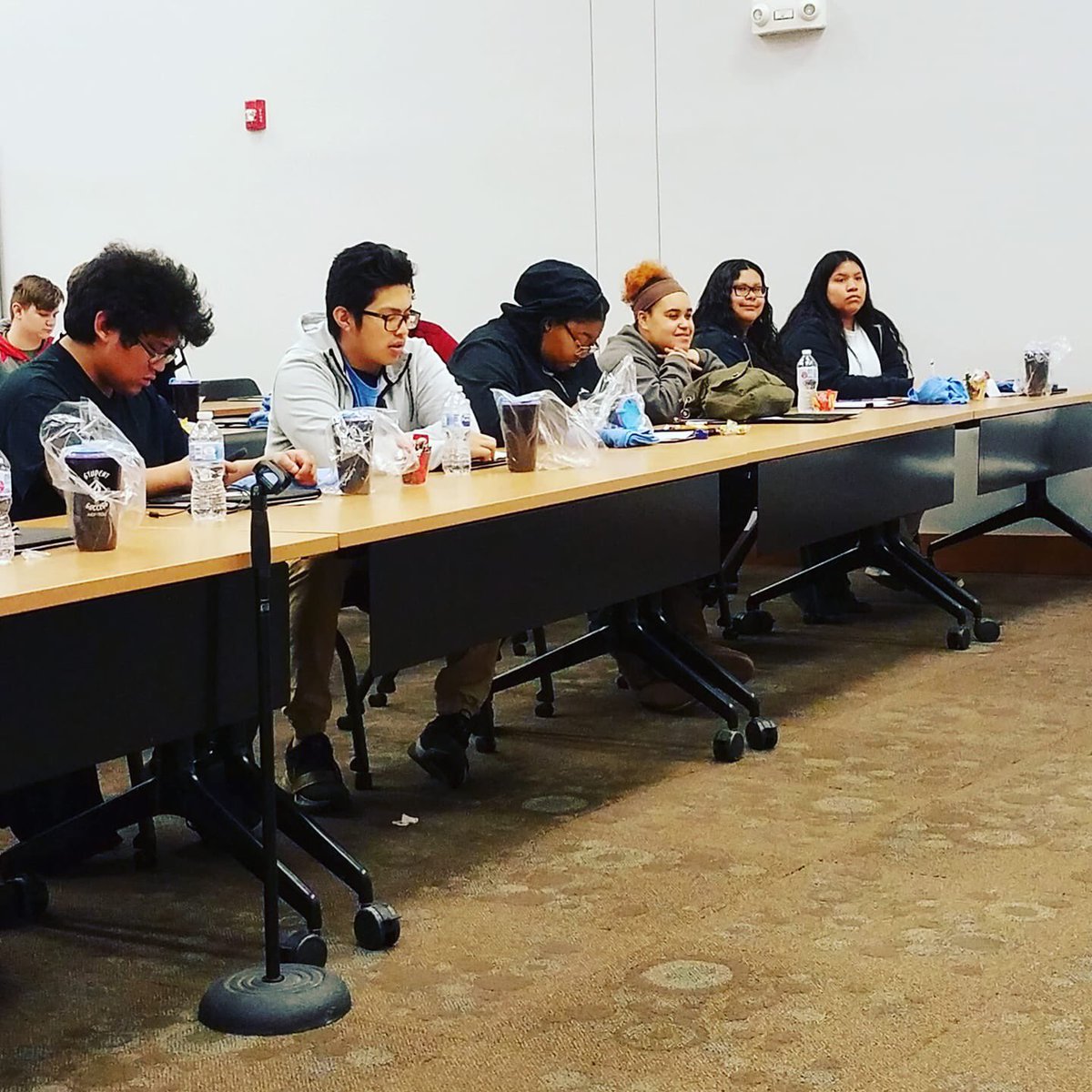 Staryellowfish's tweet photo. OKCPS Native students attending the College Preview Day at College of Muscogee Nation! #NASSOkcps #StudentSupportOKCPS #IndianEd #collegeready #TribalColleges https://t.co/Mi8szedjfd