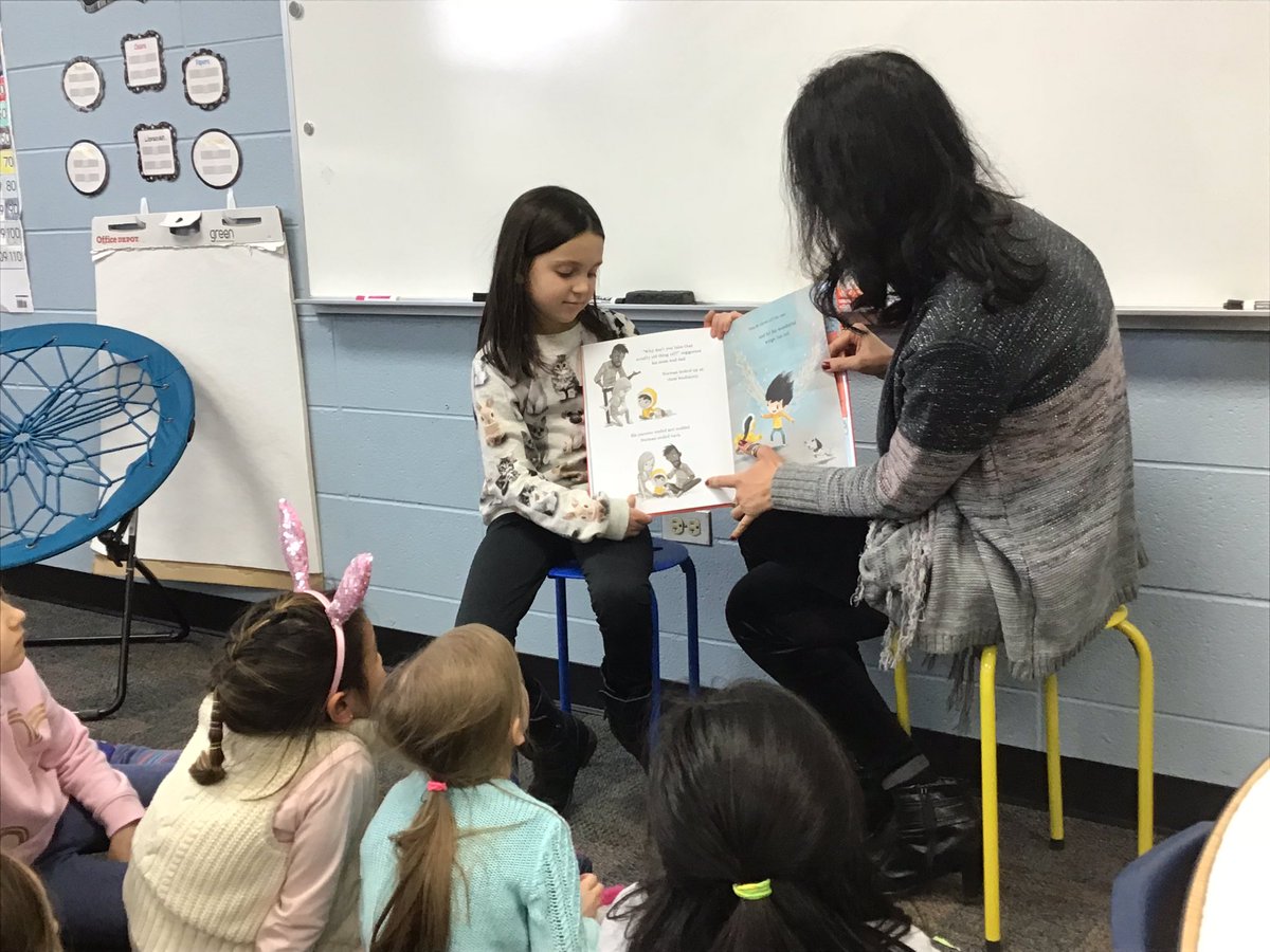 sgomberg15's tweet photo. Thank you to Mrs. Johneff for making a surprise visit as our mystery reader today! What wonderful books she brought for us! #inspire96 #welovemysteryreaders https://t.co/WXJ6w8iIXz