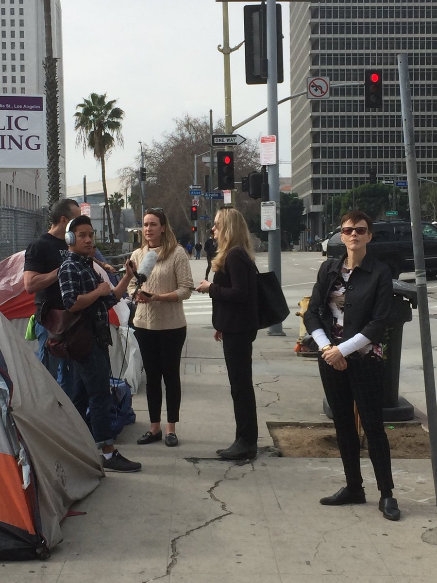 joannaeswan's tweet photo. as #StreetWatchLA was monitoring LAPD and sanitation bother unhoused folx and make them take their homes apart, Amy Perkins of LAHSA (LA Homeless services authority) and Christina Miller of Garcetti’s office showed up with @KPCC to talk about their “outreach” ... @LACANetwork https://t.co/D0s9WvZmwy