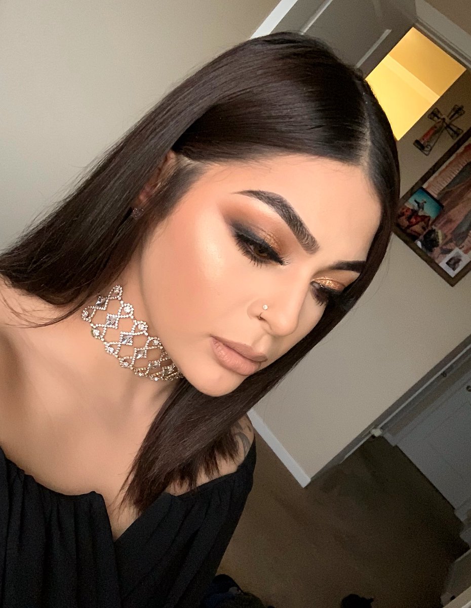 makeupsonyaaa's tweet photo. A little Smokey action 

#blendtherules #undiscovered_muas #morphe #brow #beautytrends #beauty #smokey #glam #glammakeup https://t.co/tGiCA2hKBl