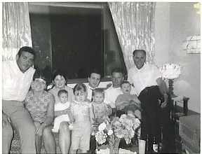 RMPiet's tweet photo. #Francziszek & #Stefania (#Lis) #Pietrzkiewicz w #Sons #Ryszard & #Zbigniew #Piet @ 111 #Pearl #Street #Brantford & 802 #Talbot St #Toronto #London #Ontario #Canada #Burczyk @ 381 #BeneteauDrive #RiverCanard #Amherstburg #LaSalle #Windsor w #Cousins #JudyLis #JoeLis #StanLis #UK https://t.co/9brBQGphmq