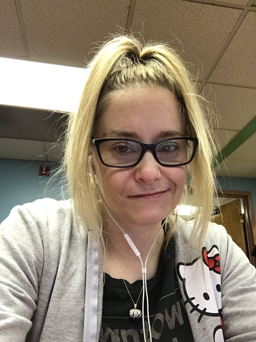 HarvardChickie's tweet image. When U have a lot of reading &amp;amp; have 3 Dr’s appts in 1 day.  #StatementAnalysis Do you guys have any concept of how much verbal and nonverbal reading re: a certain someone’s streams &amp;amp; lets just say I’ve found some “golden nuggets!”  I’m going 2 be doing over the next few days?  😊