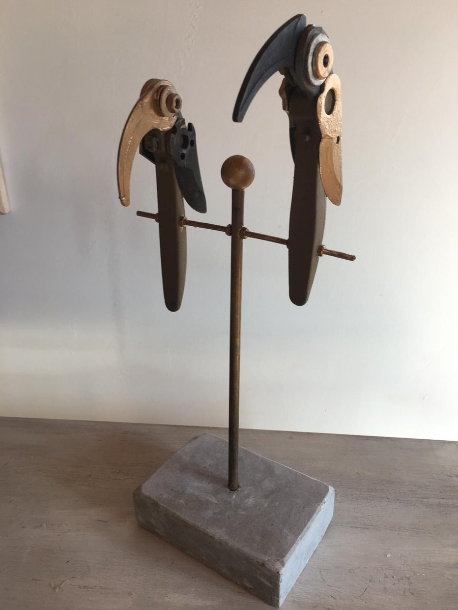 Superb #upcycling #artwork using discarded garden secateurs, by legendary #eco artist and #LitterHero ambassador Peter Gilbert #PeterGilbert