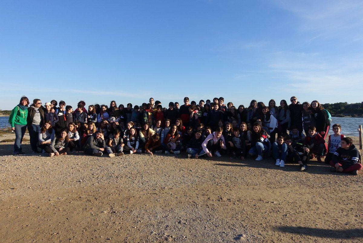 PadreDamianSSCC's tweet photo. Paisatge humanitzat o natural 🤔? L'albufera i la devesa de València ja no tenen secrets pels integrants de #expediciovalencia 👩🌾🎋🌱🌊! #4diesxveuremon #projecteterra #1resopd @albuferavalencia @devesalbuferafoto @albufera_nature https://t.co/qNzbi74GvS