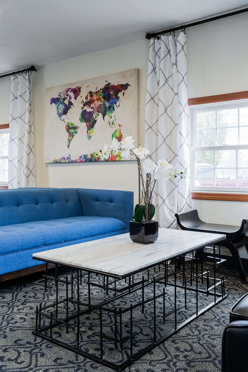 KelliWebber1's tweet photo. Loved this map I chose for an interior design client! Where in the world would you like to be on this cold New England day??🌴🌴🌴
#popsofcolor #interiordesigner #blues #colors #maps #bostondesigner #designlove #bluesofa #interiordesigners #designlife #kellilovesdesign https://t.co/fUr9Vh6fQq