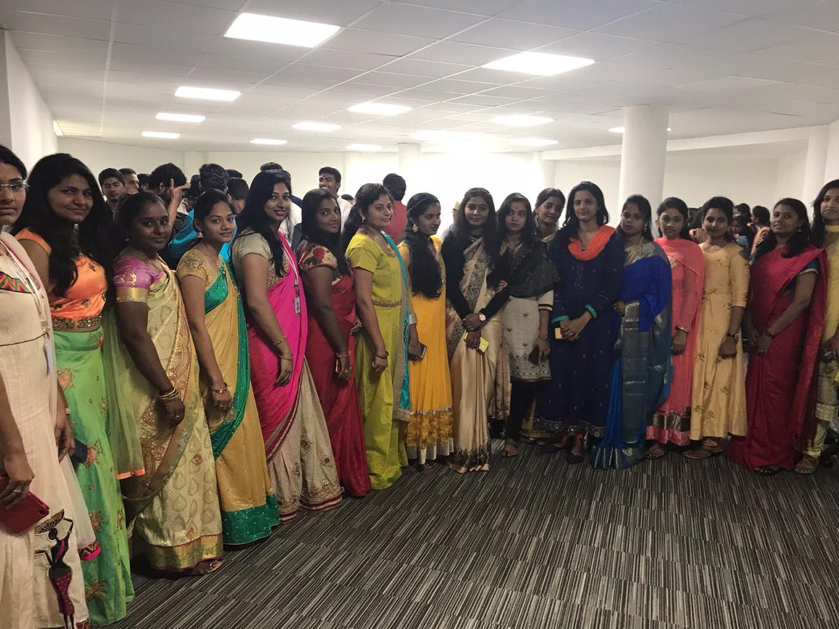 PryceInfotech's tweet image. Ethnic day in our branch office
#indianculture #diversity #friendlyworkenvironment