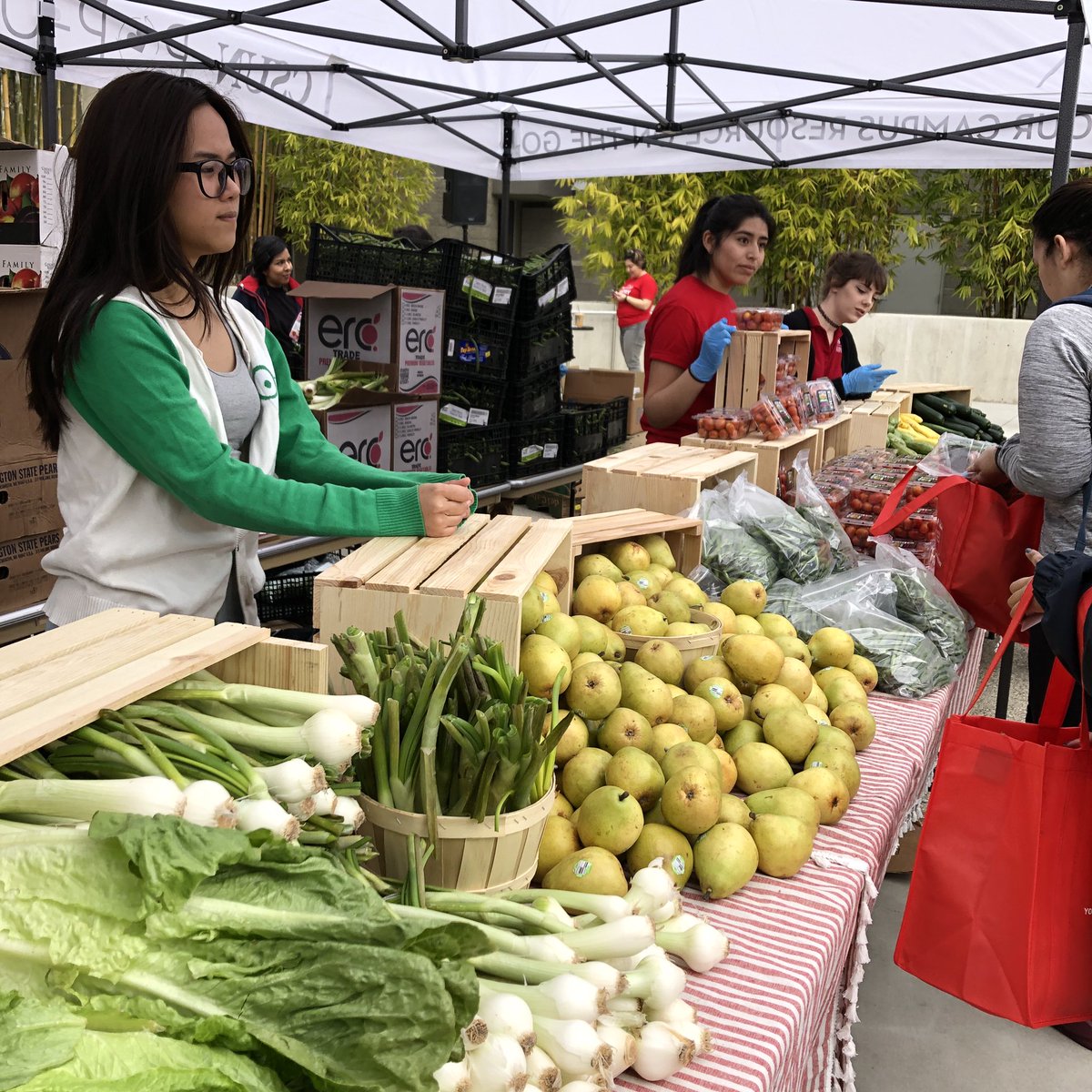 csunorthridge's tweet photo. Itβs #CalFreshDay! Join us in the USU today before 3 p.m. to learn more about CalFresh and visit the Pop-Up @csunfoodpantry! #CSUN https://t.co/b46SrgOcZf