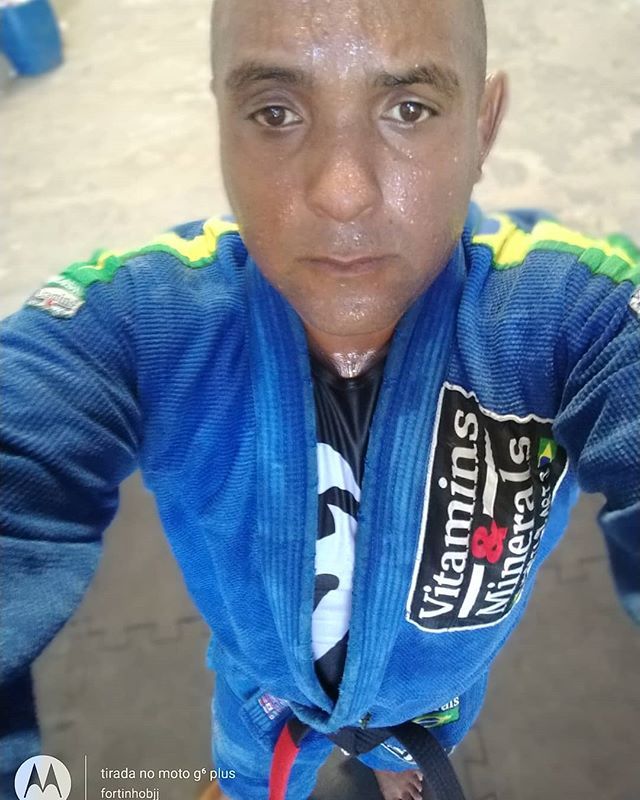 'Sem suor não há resultados.'🥋📖🙌🏾 #muitoboatarde #deusébomotempotodo #deusnocomando #jiujitsubrasil #jiujitsunaveia #jiujitsucarioca #jiujitsufamily #jiujiteiros #jiujitsusavedmylife #jiujitsumylife #artesuavebjj #treinodehj #treinodurolutafacil #tre… ift.tt/2NBmVAg