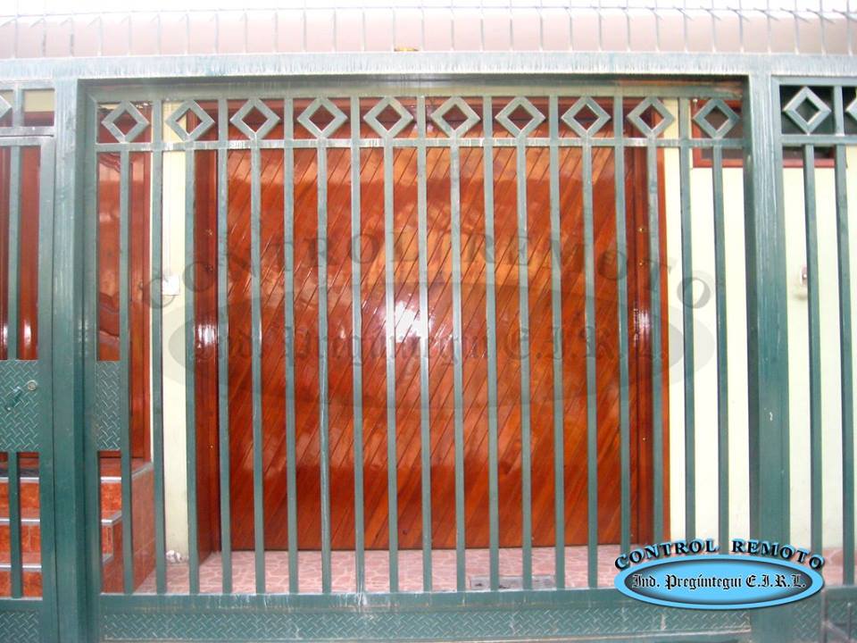 IndPreguntegui's tweet photo. PUERTAS AUTOMÁTICAS CORREDIZAS a #ControlRemoto, metálica o de madera, de 1 o 2 hojas. Telf.: (51) 254-9659 / Entel: 998-249-766 / Movistar: 999-352-720

Síguenos: @IndPreguntegui
Sitio Web Oficial: https://t.co/fjxFJjAaVH
#PuertasAutomáticas #PuertasCorredizas #PuertasCorrederas https://t.co/wt2sZZMt8A