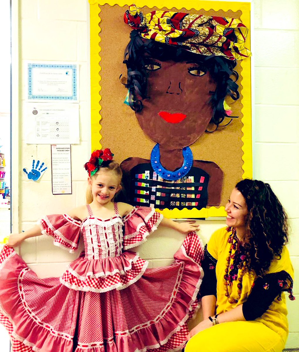 MadameFatimaK's tweet photo. Une belle journée pour clôturer #LeMoisdelHistoiredesNoirs @EcolePIET #repascommunautaire #traditions #musique et #partage étaient à l’honneur merci au comité @MFlintoffCSV @PmPriso @SylvainGagnon11 @lilika_piet Sandra et Camelia pour le beau travail d’équipe https://t.co/HhzBHUhUh0