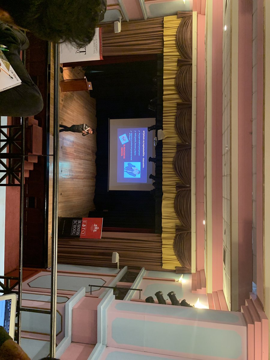 BayotNicolas's tweet photo. @PaolaMKT El futuro es impredecible. Se debe construir para pensar, los fallos deben estar presentes y deben ser rápidos y baratos. Escuchar, hablar con personas todo el tiempo es básico para formar un startup. #CConsumidorUSFQ #ZeroToHeroMKT https://t.co/CsMl5FjEdn