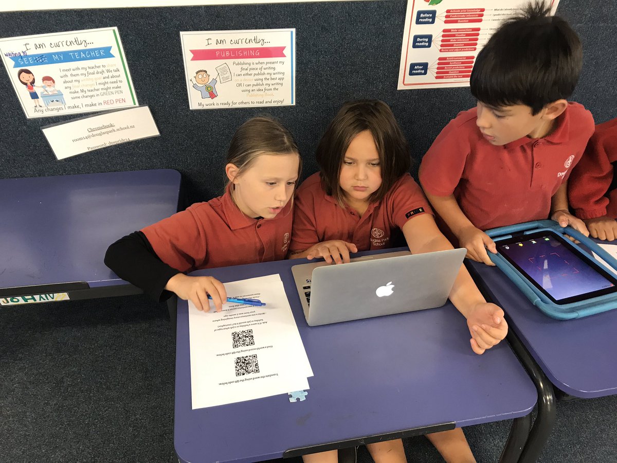 sophmac87's tweet photo. Having a neat old time finding out more about our wee items! @schoolkitnz #GetNZWriting https://t.co/9W5w6mctP6