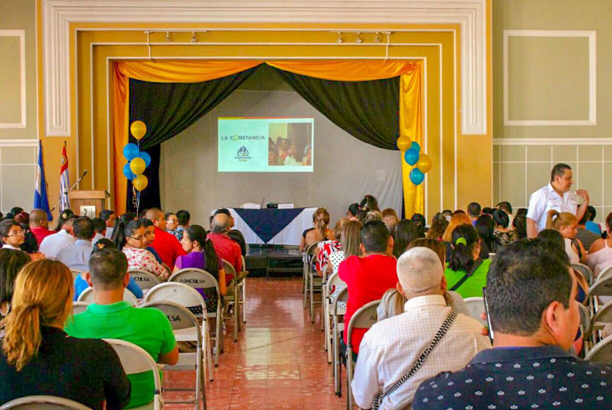 LaConstancia_'s tweet image. ¡Nos encontramos en Santa Ana! Este día graduamos a 266 nuevos beneficiarios de nuestro programa #ProgresandoJuntos #SomosConstancia
