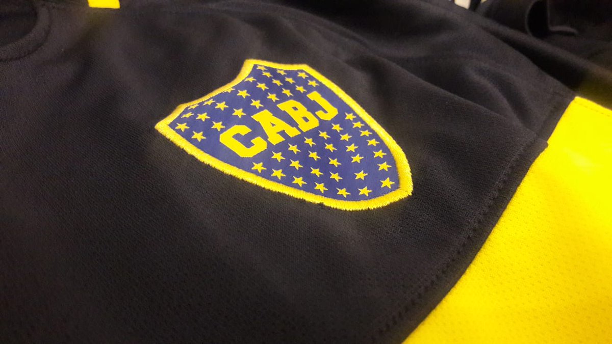 vermudeportivo's tweet photo. Si sos #Bostero de ley no podés perderte este sorteo de Vermouth Deportivo. Hasta el 15/3/2019 tenés tiempo de participar por la camiseta de #Boca. Para participar debés seguir esta cuenta y hacer RT a este tuit. El 16 de marzo se publicará el ganador en esta misma cuenta... https://t.co/ybItJgc9H0