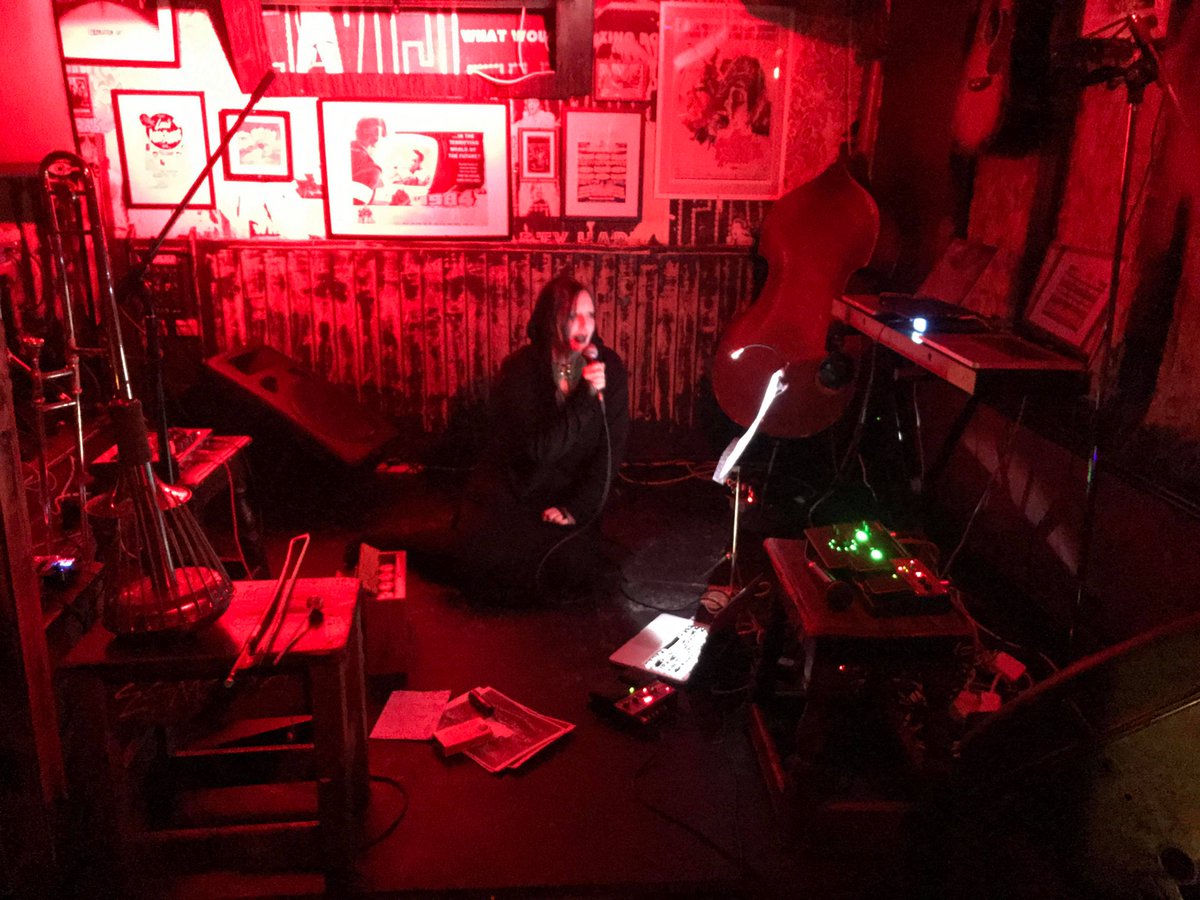 ellen_southern's tweet photo. my most recent #SiteSinging live solo set at the @TheMothersRuin , photos by @TommyCreep 1/2. #Exerimental #Voice #Bristol #SoundArt #Performance Archived event page: https://t.co/udBkVgw2pj https://t.co/pxOG2nAF8b
