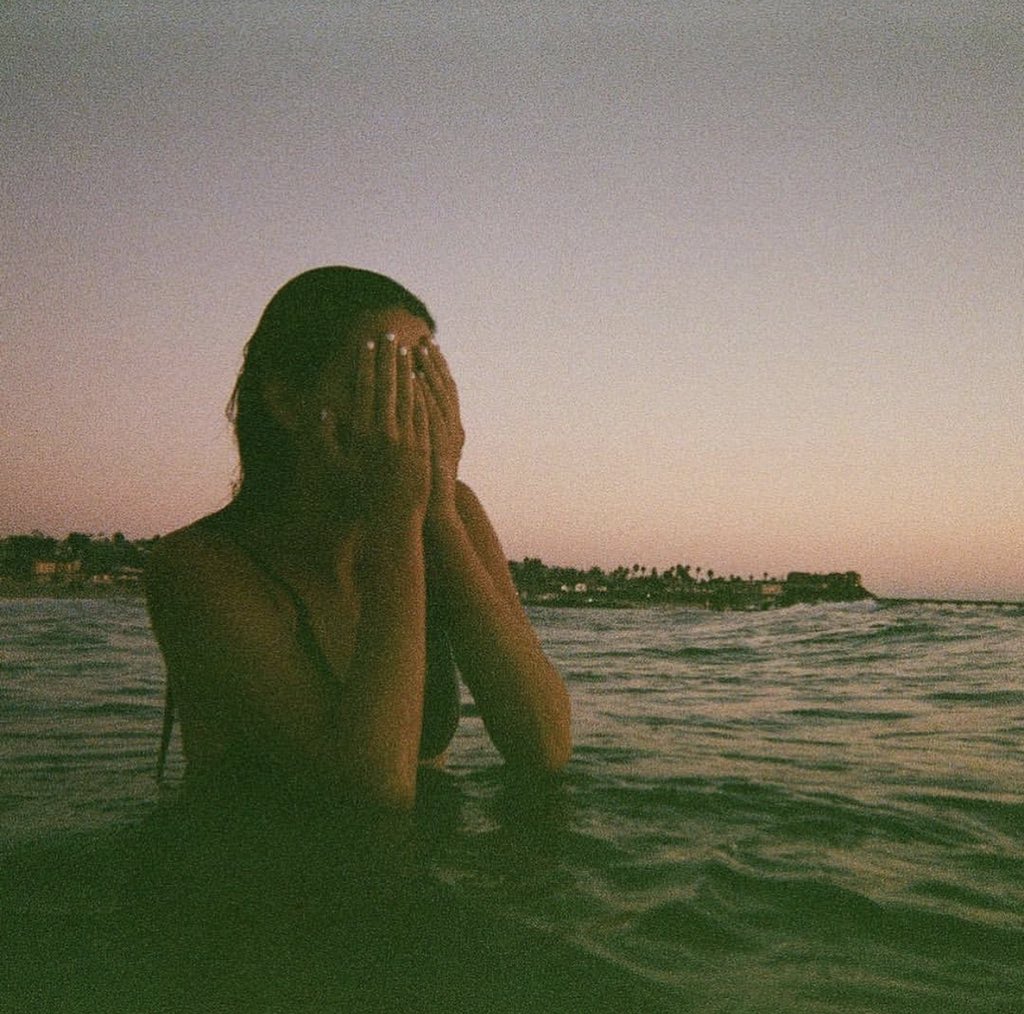 Take me back to summer night swims with Sulli! I can’t wait for this winter to end!