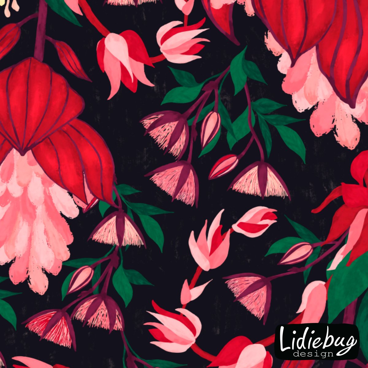 Lidiebugdesign's tweet photo. https://t.co/SvK2Lt801q 
My newest addition to the @spoonflower shop “Moody Tropical Flowers”. Hope you’ll like it as much as I do. 
Other colour ways and supporting patterns are on their way too. 

#spoonflower #spoonflowerchallenge #spoonflowerfabric #moodyflorals #darkfloral https://t.co/12TS5NVXTk