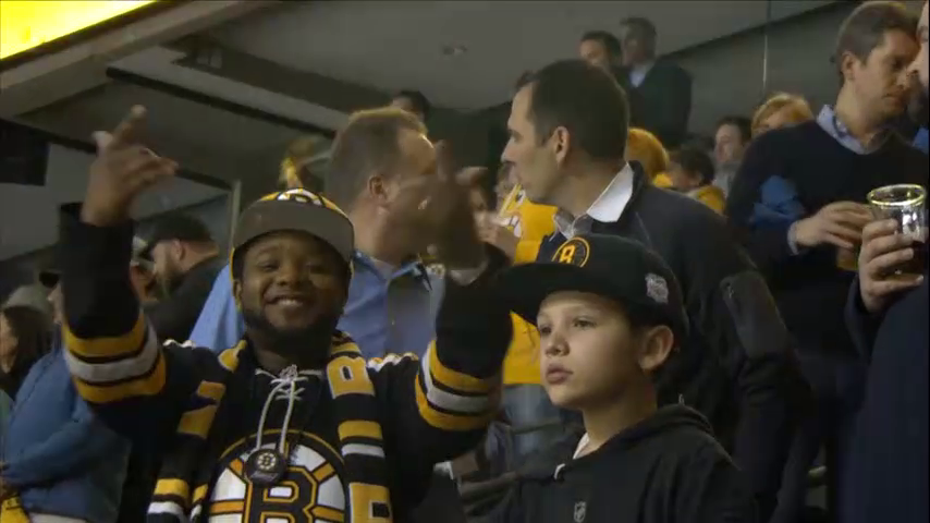 Chronicle5's tweet photo. You want to get on the Jumbo-tron @tdgarden @NHLBruins @celtics "It is always about who is moving the most, who’s dancing, who’s jumping up and down" @NEstaphan meets the crew calling the shots #wackywork @shaynaseymour @anthonyeverett 7:30 #wcvb https://t.co/bpyy6kIMUi