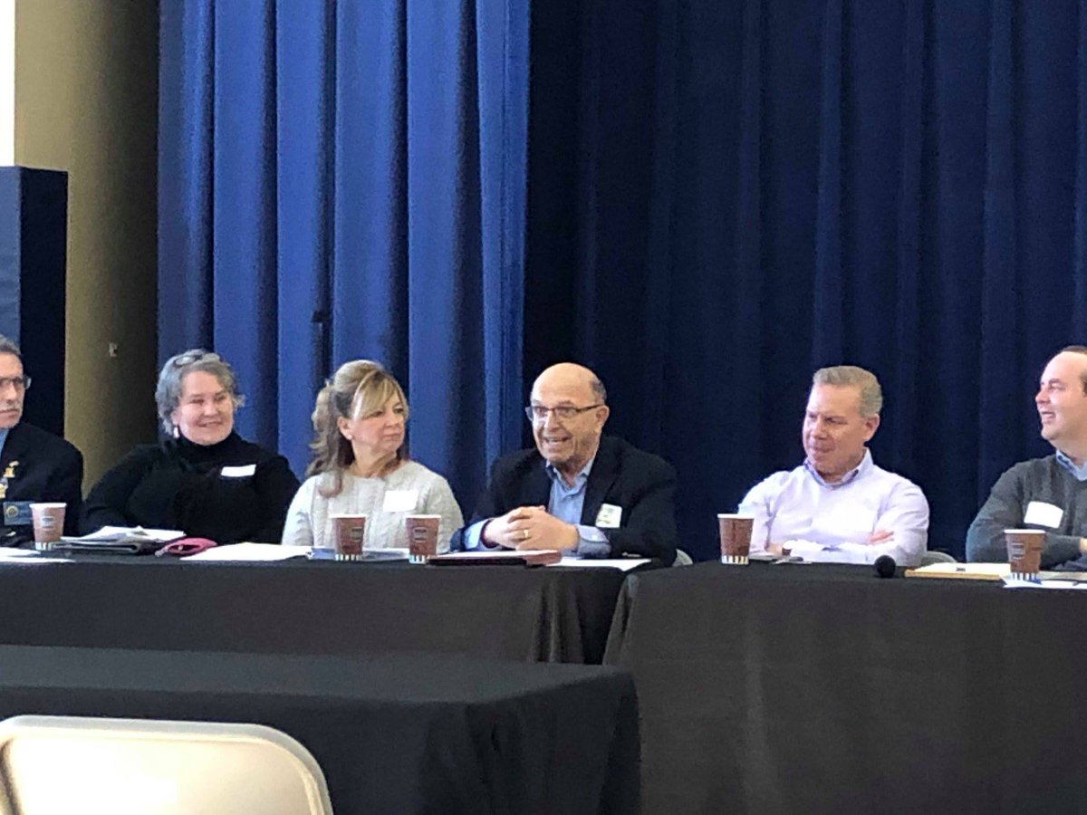 MichnaLawGroup's tweet photo. Outstanding to see all of the organizations that make Glenview tick coming together to find a way to continually better the community.

Thanks for sharing, @GlenviewChamber.

#MichnaLaw #Community #GlenviewChamber https://t.co/HfKEGqZmu2