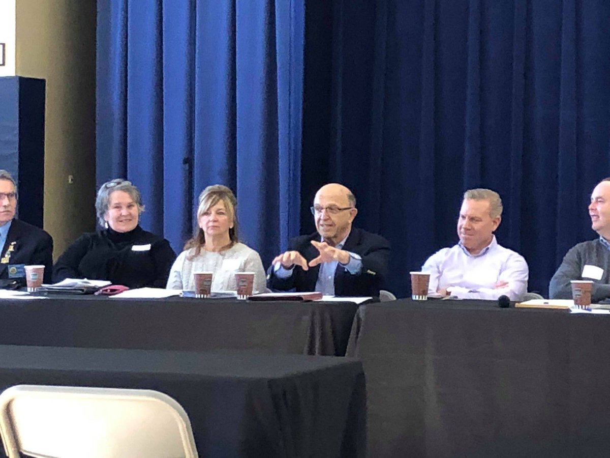 MichnaLawGroup's tweet photo. Outstanding to see all of the organizations that make Glenview tick coming together to find a way to continually better the community.

Thanks for sharing, @GlenviewChamber.

#MichnaLaw #Community #GlenviewChamber https://t.co/HfKEGqZmu2