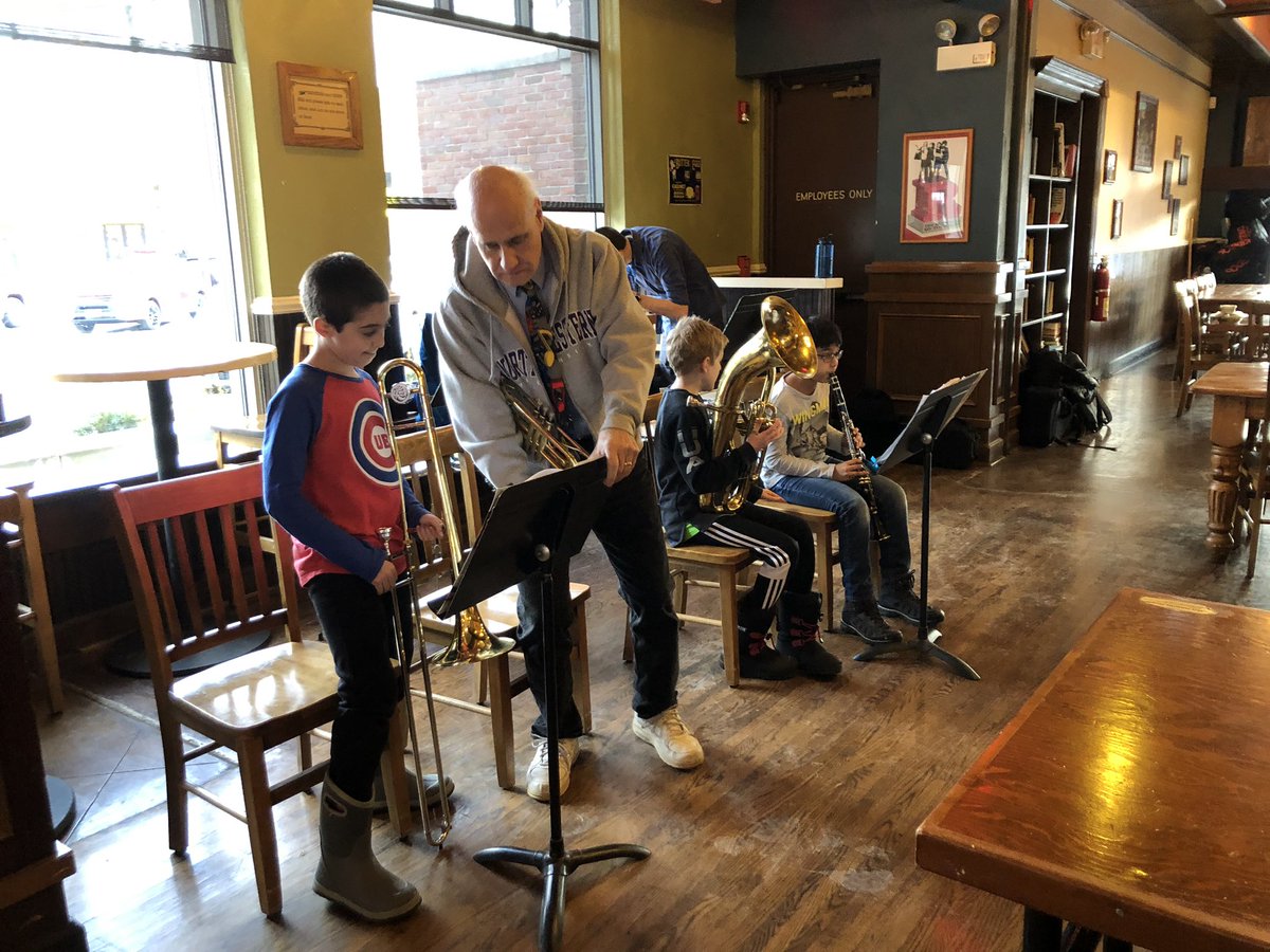 tgrossberg's tweet image. Come to Potbelly’s and listen to many of our young musicians perform! 25% of proceeds go to the DPS109 Instrumental Music Program #engage109 #CarusoWay