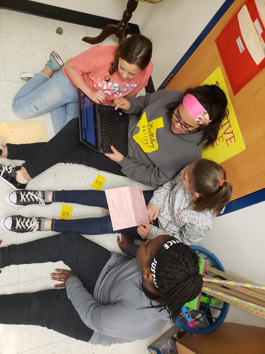 hhh_Chookas's tweet photo. Me: We're going to have fun today.
Student: We always have fun in your class.
Me: 😊
Today was a little #Extra with a digital lock-box covering #foodwebs. They loved it! #AllStudentsEngaged #hhheroes #RCISDJoy https://t.co/rpCQdjTAht