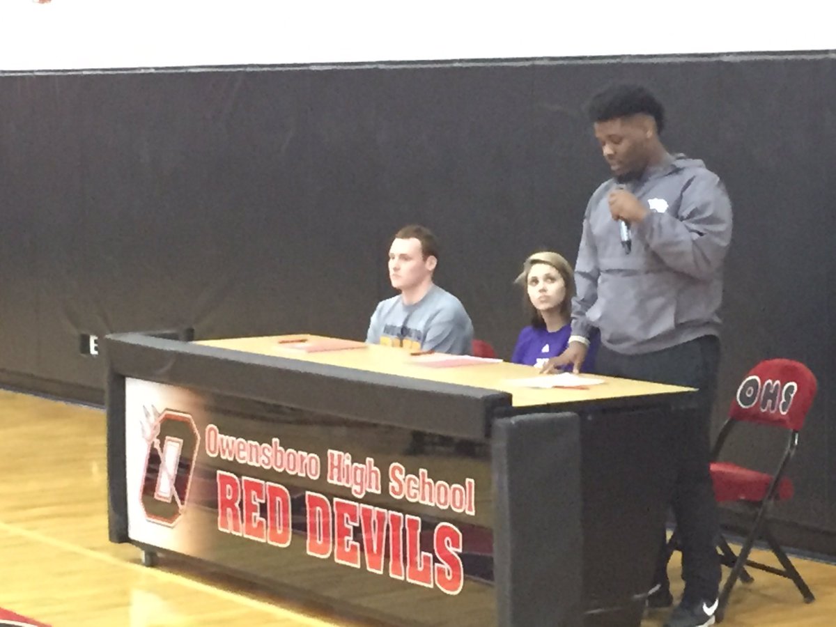 OHSsports's tweet photo. A HUGE congrats to Diamond Glover (KWC Football), Alexis Westerfield (KWC Soccer) &amp; Grant Luckett (Milligan Swim) on announcing &amp; signing to continue their academic &amp; athletic careers!  #FILD 👹🏊🏻‍♂️⚽️🏈 https://t.co/zjpBg5SRC9