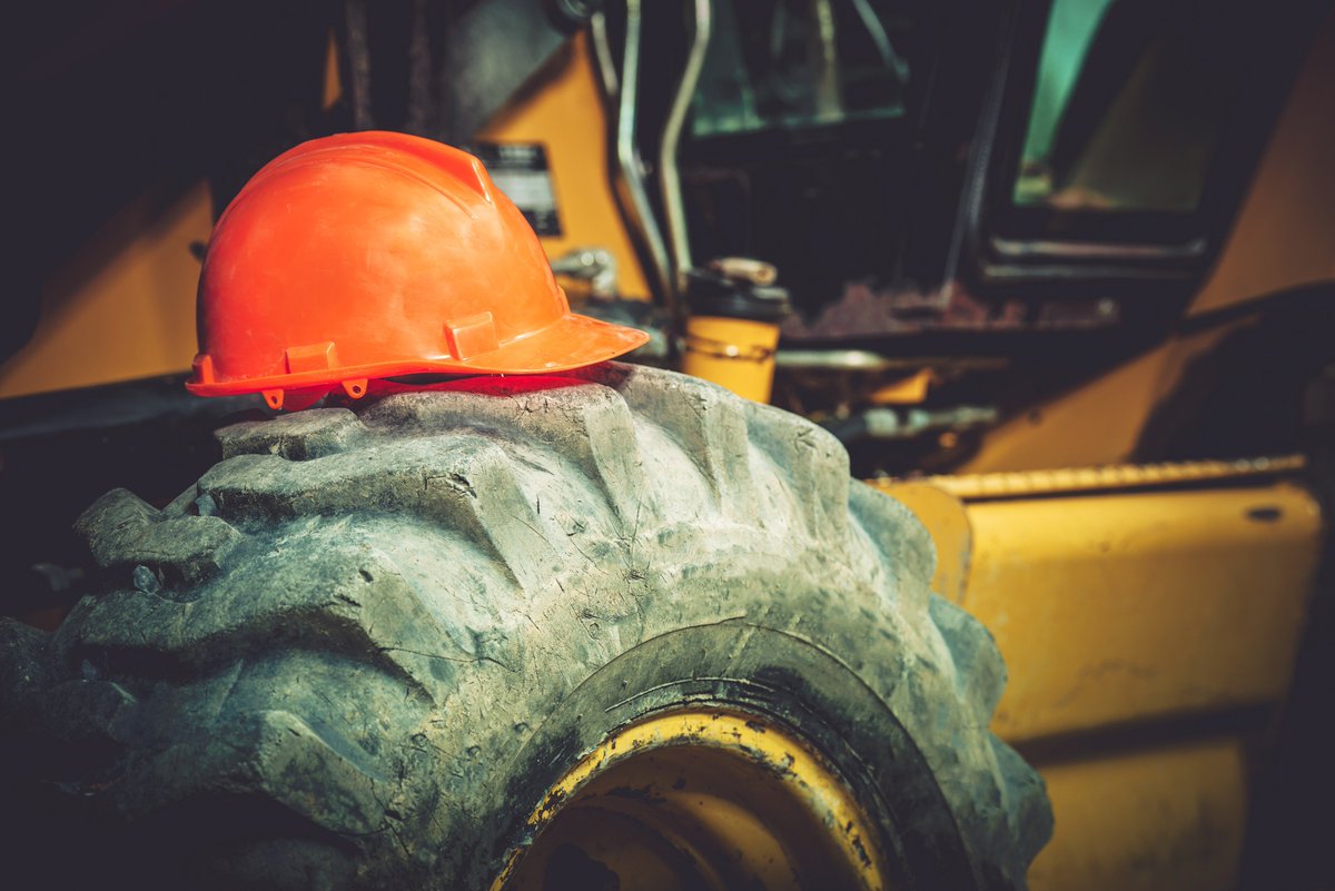 PalaceLawOffice's tweet photo. Common questions answered for workmens' compensation and personal injury. @PalaceLawOffice #personalinjury #workmenscomp #Help https://t.co/5dxYYuRU4J https://t.co/7NUCydCd1Y