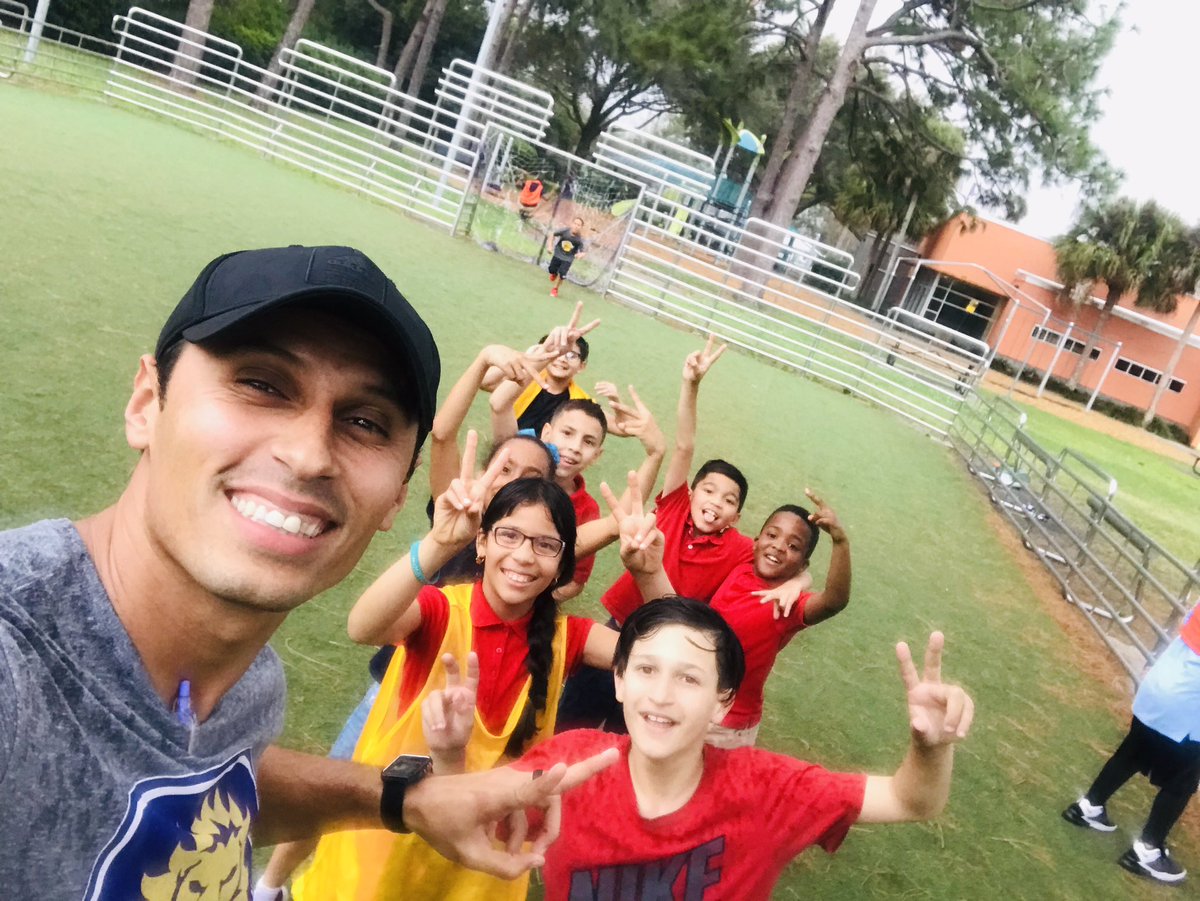 migallardo01's tweet photo. But can they do it on a rainy night in stoke?? 😝 .. they did it on a rainy day at englewood com. Center , they refused to go inside ! #plantingaseed #kickingitback @OrlandoCityFnd #soccerprograms https://t.co/krHtJqwStv
