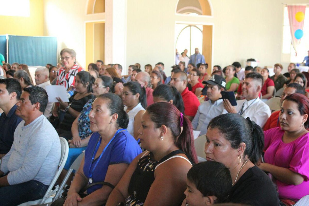 LaConstancia_'s tweet image. Gracias a lo aprendido en #ProgresandoJuntos, los negocios han experimentado un incremento en ventas promedio de 16% y el 60% de los clientes se han asignado un salario #SomosConstancia