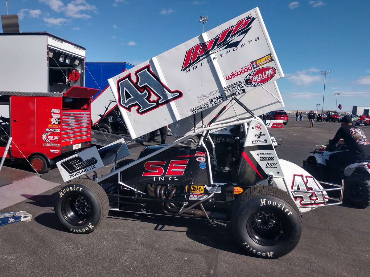 mikevleone's tweet photo. Brothers @DominicScelzi41 & @GioScelzi in the @RothMotorsports #83D are here at Vegas to race with the @WorldofOutlaws https://t.co/xH8bHOsMIP