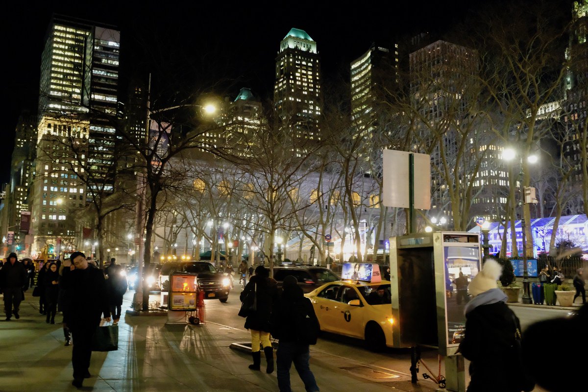 nycgov's tweet photo. Early evening at the New York Public Library @nypl and @bryantpark. #OnTheTown https://t.co/i04HPdKuht