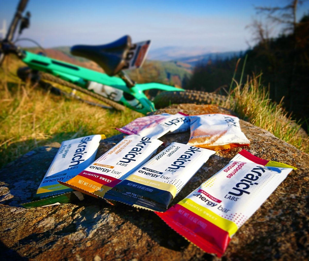 leewilliamsmtb's tweet photo. Decisions decisions...π€
.
.
#skratch #skratchlabs #skratchlabsuk #skratchlabsambassador #realskratch #skratchthesummit #energybar #energychews #sportsnutrition #orbea #alma #orbeaalma @SkratchLabs @Orbea https://t.co/VMu8krehN1