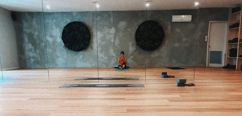 2019 : Mulai Olahraga, Makan Sehat, dan Ga Pake Makeup sharontravelogue.com/2019/02/28/201…