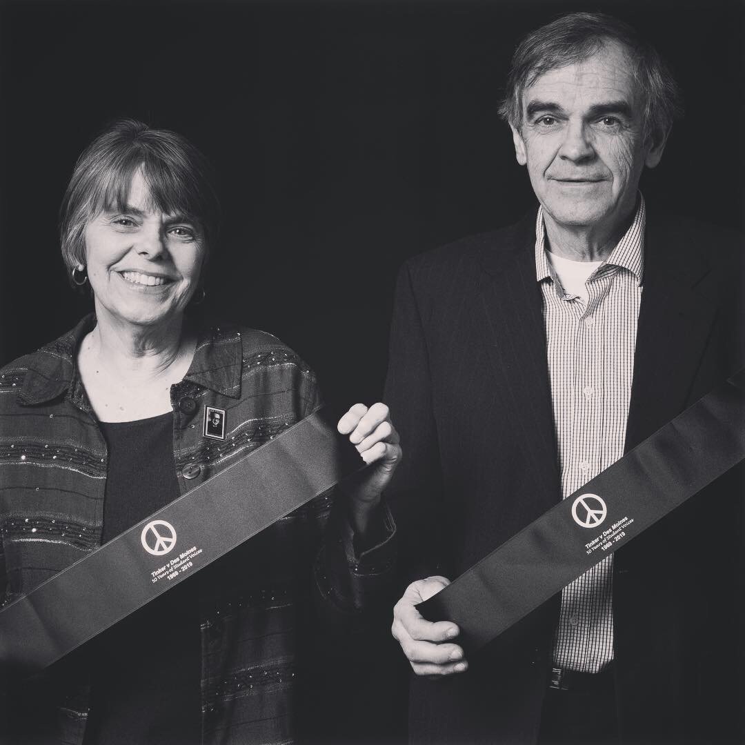 ACLUiowa's tweet photo. Before ➡️ After

Don’t miss your last chance to see Mary Beth and John Tinker in Iowa! Attend their panel discussion today at 7:00 p.m. at the Cowles Library Reading Room.
⠀⠀⠀⠀⠀⠀⠀
📸: @DMschools https://t.co/ilOdqeF9mt