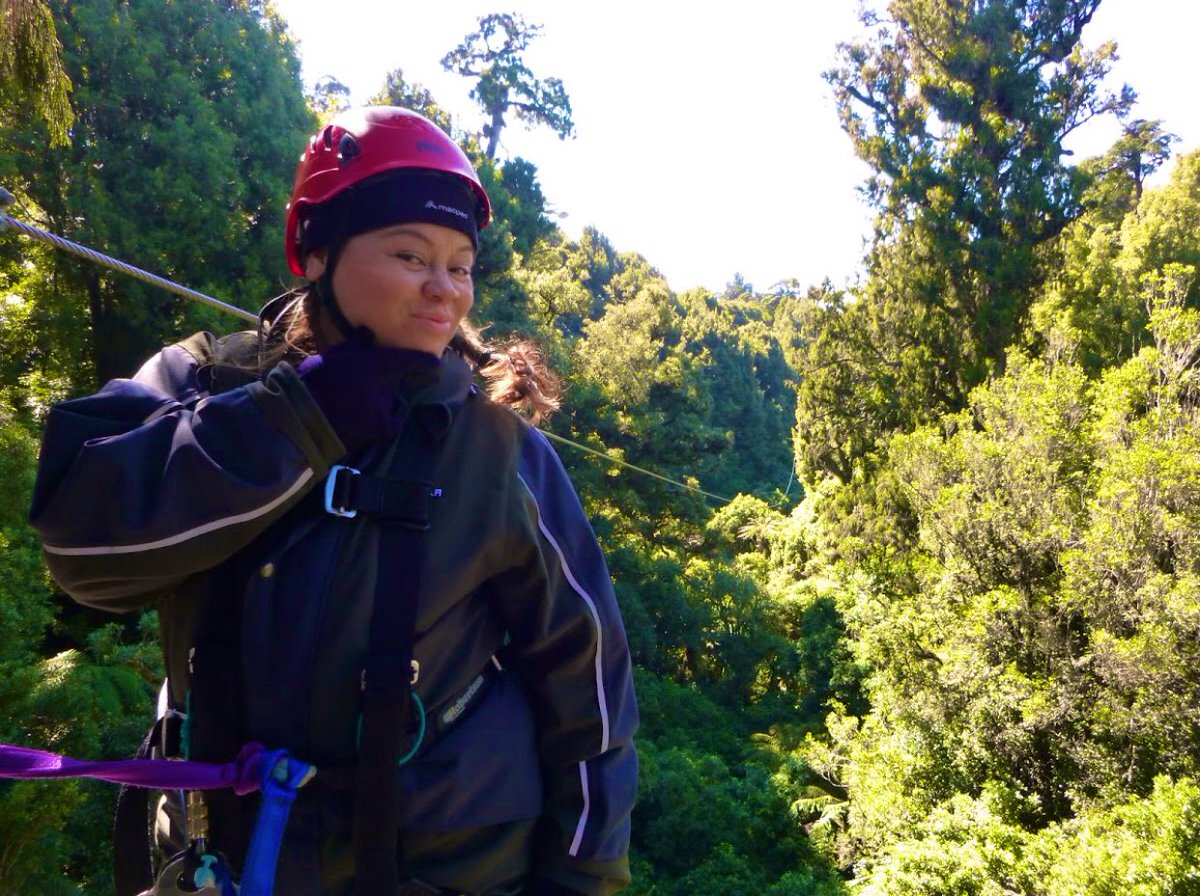 KiwiDiva's tweet photo. Day 4 of 21. Tweeting from the @PolynesianSpa in Rotorua. Self-care day while my guests go White Water Rafting, River Sledging and Ziplining. I am loking out over the lake and I dont regret giving up my office job AT ALL! #HakaTours #TourGuideLife 
c: @KaitiakiAdv #CanopyTours https://t.co/Y54DzVuQLa